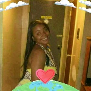 Meet your Posher, Crystal